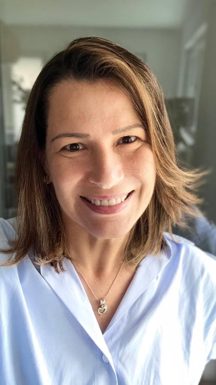 Cristina Apolinario